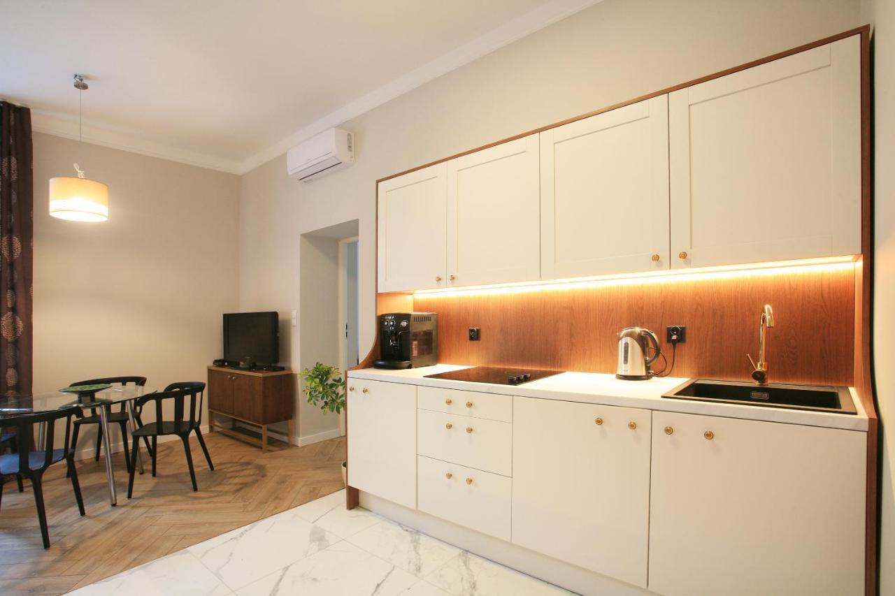 Faust Apartments In The Heart Of Kazimierz By Mint Apartment Cracovia Esterno foto