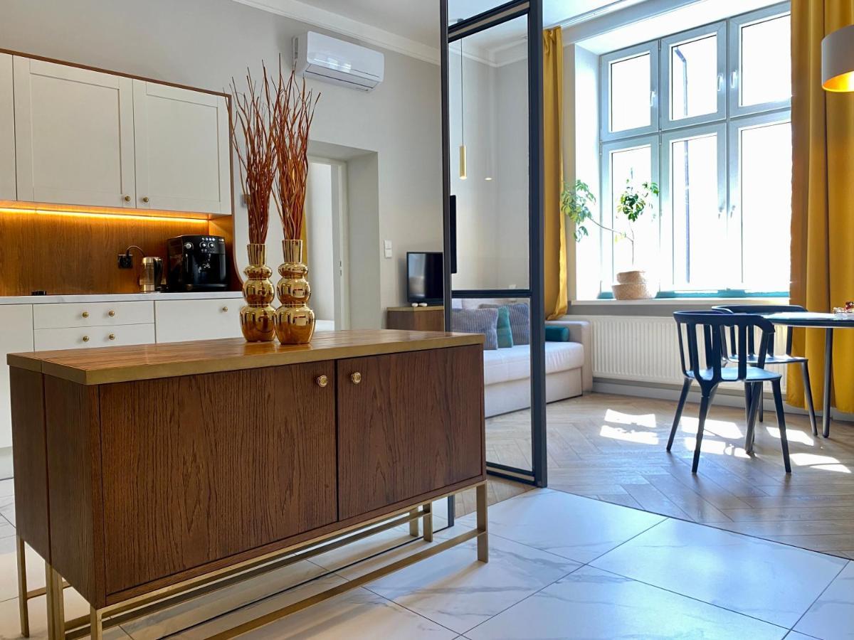 Faust Apartments In The Heart Of Kazimierz By Mint Apartment Cracovia Esterno foto